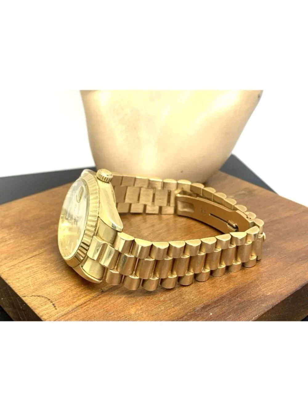 Geneve Men's Watch Vintage Swiss Automatic Day Date 14k Yellow Gold 109.1g 35mm